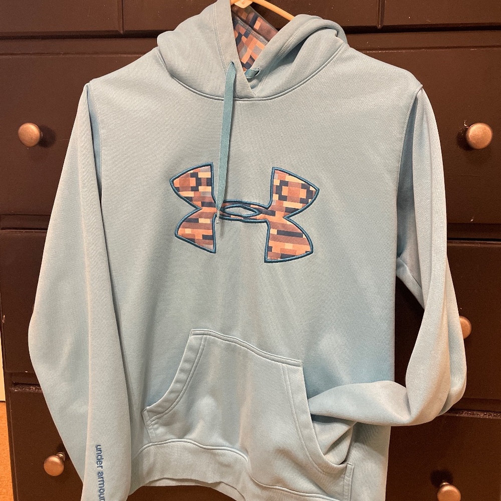 Blue UA sweatshirt small
